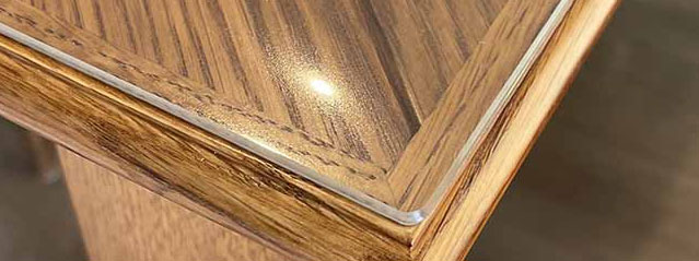 木製テーブルの傷を補修する方法